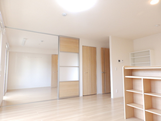 カローレアミカ