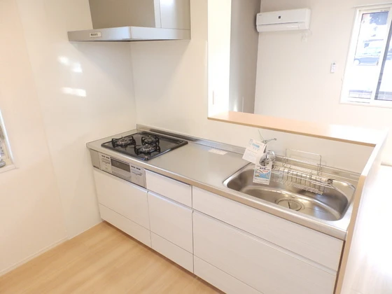 カローレアミカ