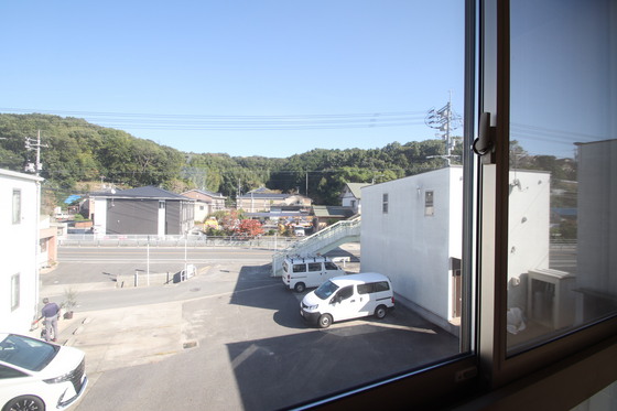 ブランアーニーヨコイカミ