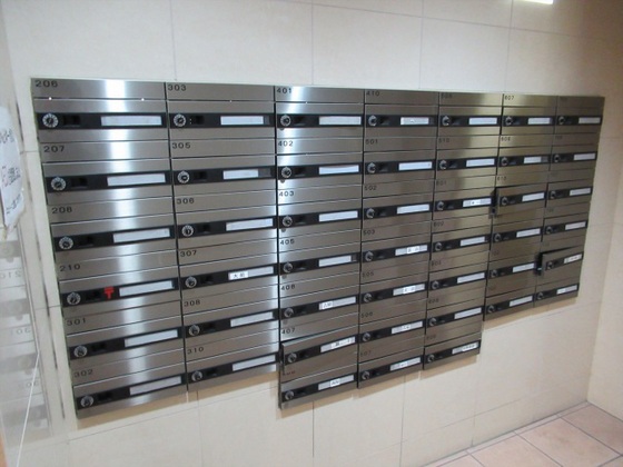 せかんどゆーす西口