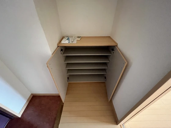 せかんどゆーす西口