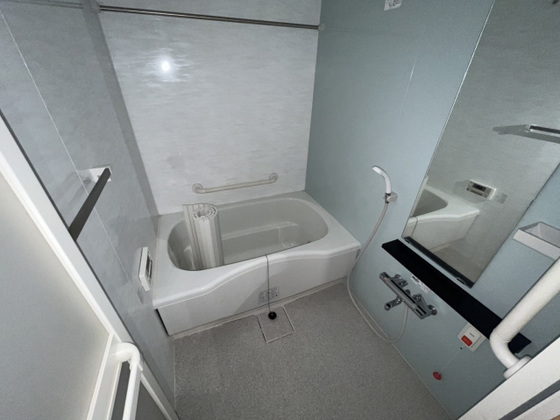 せかんどゆーす西口