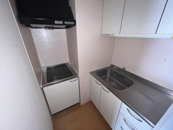 せかんどゆーす西口