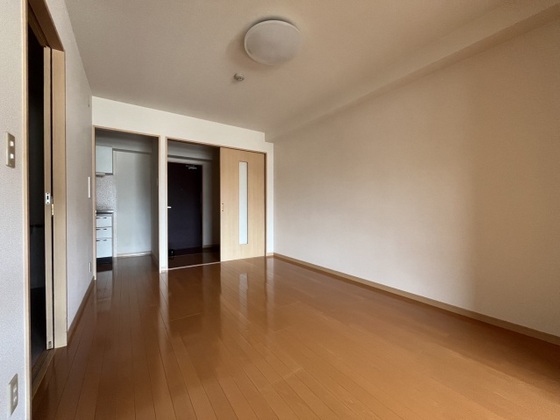 せかんどゆーす西口