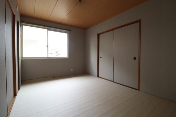 サンライズ芳泉 A棟