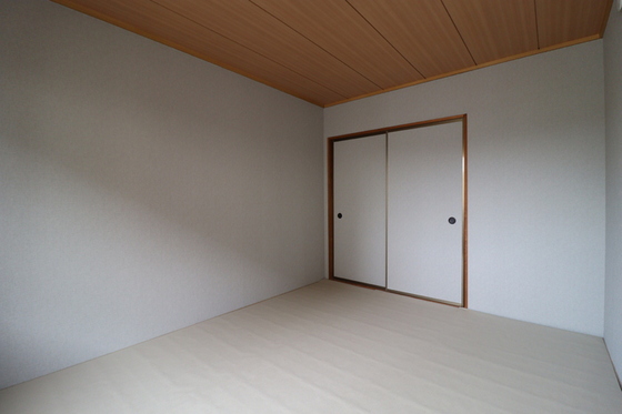 サンライズ芳泉 A棟