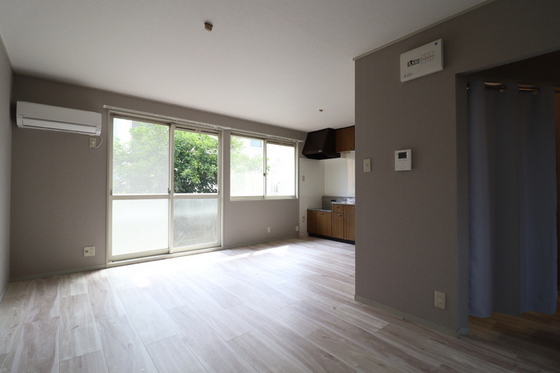 サンライズ芳泉 A棟