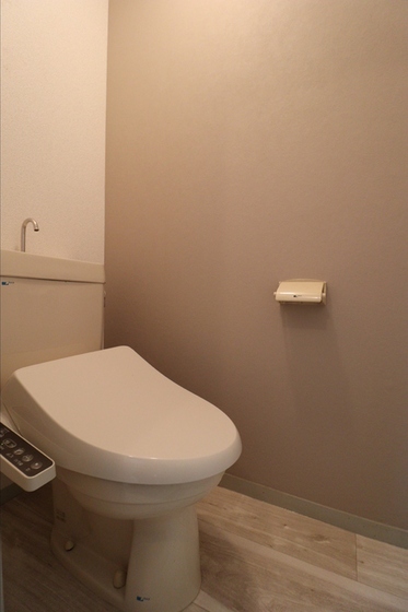 サンライズ芳泉 A棟