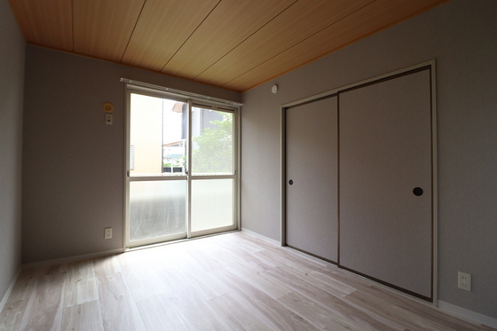 サンライズ芳泉 A棟