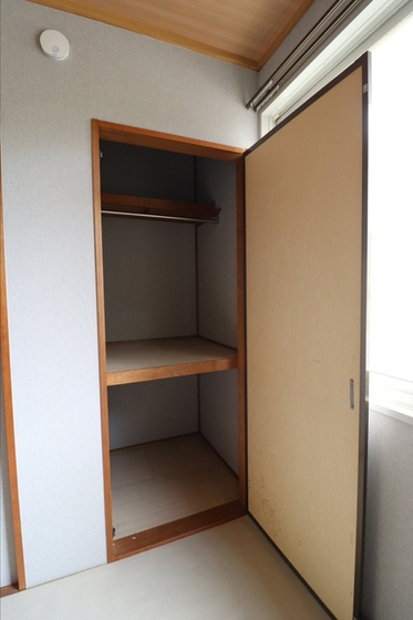 サンライズ芳泉 A棟