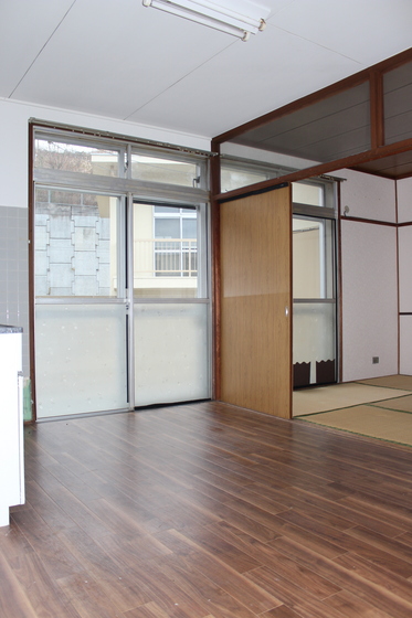 安井マンション B