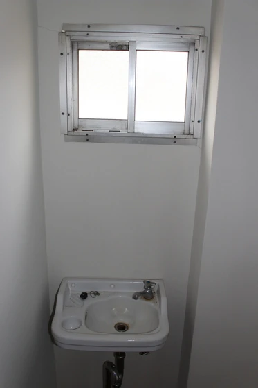 安井マンション B