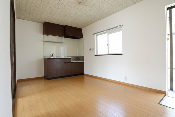 シャトル日和屋