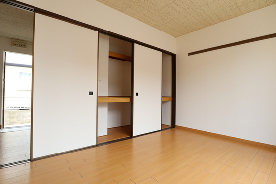 シャトル日和屋