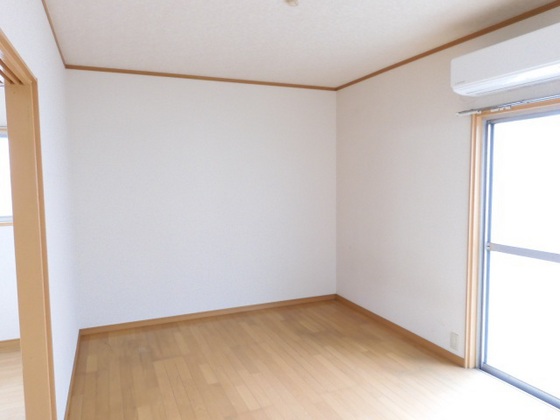 新田貸家(佐方621-2-3)