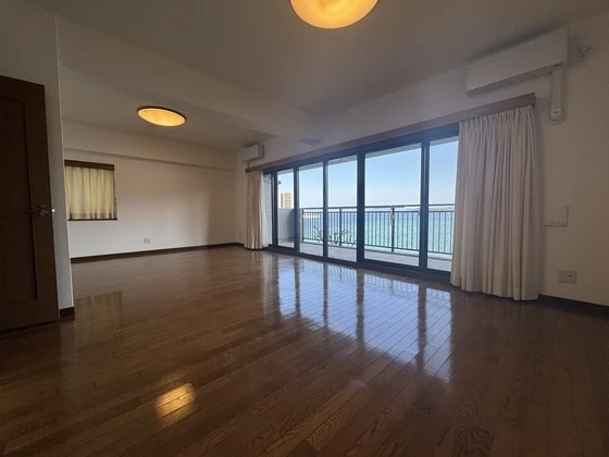 ロイヤルハイツ一茶苑