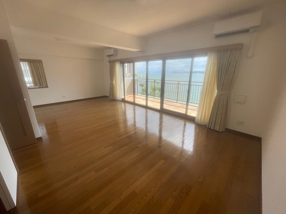 ロイヤルハイツ一茶苑