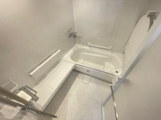 ロイヤルハイツ一茶苑