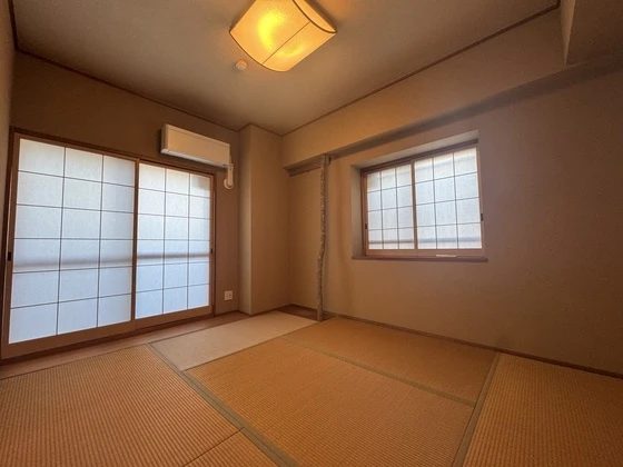 ロイヤルハイツ一茶苑