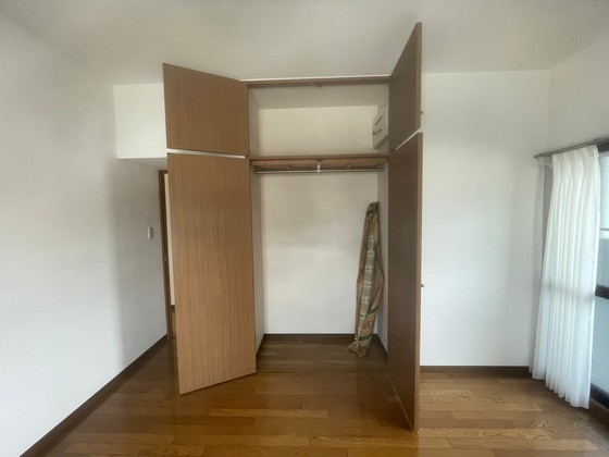 ロイヤルハイツ一茶苑