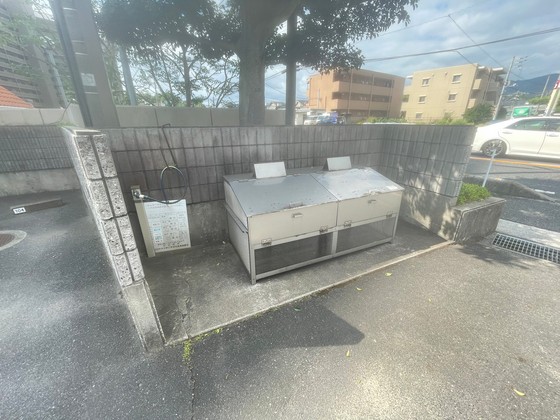 ロイヤルハイツ一茶苑