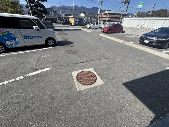 ロイヤルハイツ一茶苑