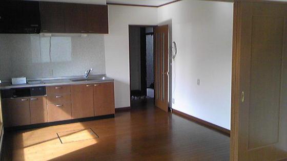 ファミーユ東本浦