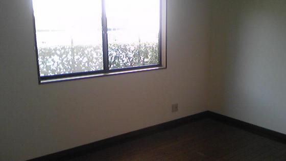 ファミーユ東本浦