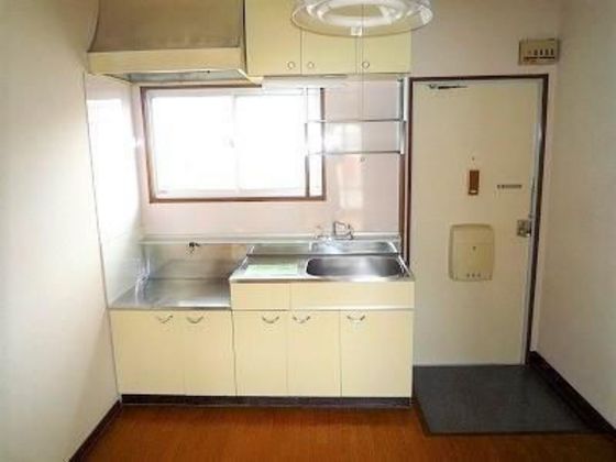 スカイハイツ A棟