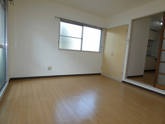 メゾンサンシャイン