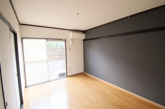 エスポアール B