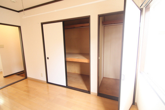 エスポアール B