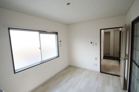 エスポアール B