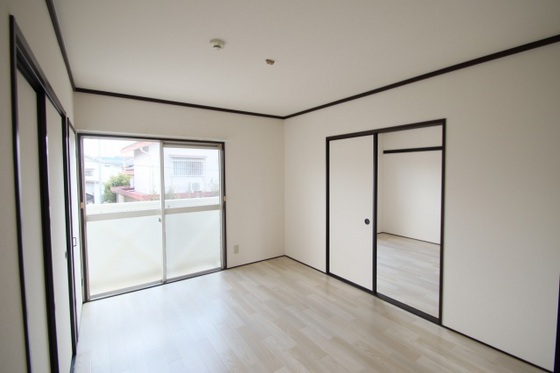 エスポアール B