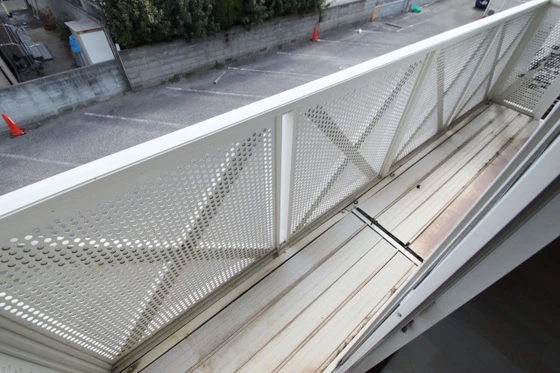 エスポアール B