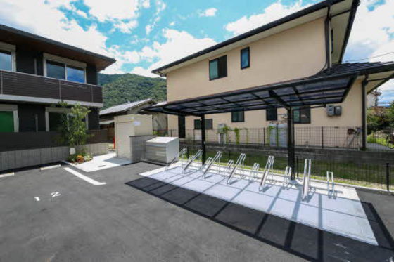 シャーメゾン可部南