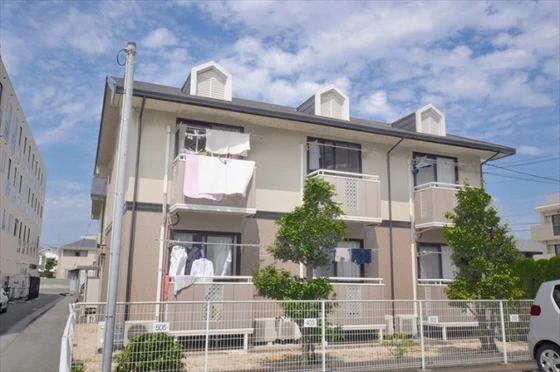 ラックハイツ国富B