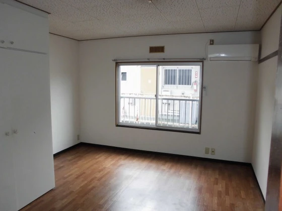 安田コーポ2号棟