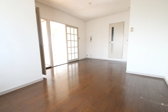 メゾンアルカディア