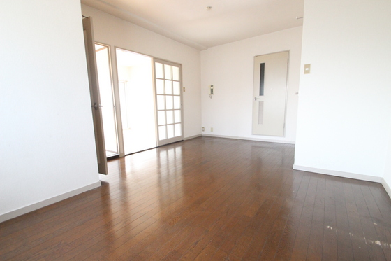 メゾンアルカディア