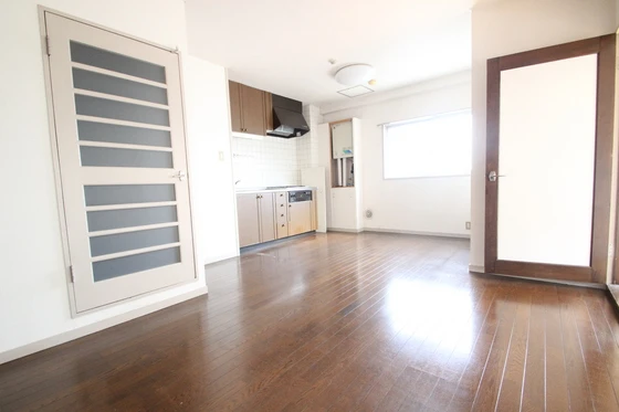 メゾンアルカディア