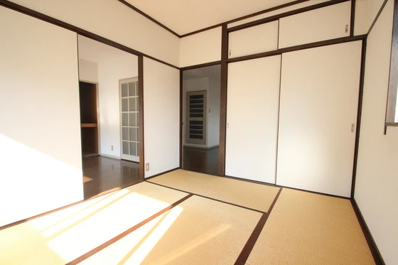 メゾンアルカディア