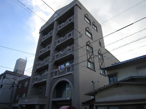 メゾンアルカディア