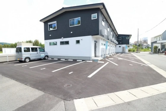 サンメゾン西条東北町