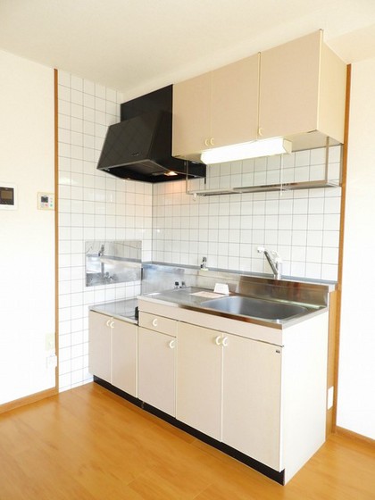 フラワーヒルズ B