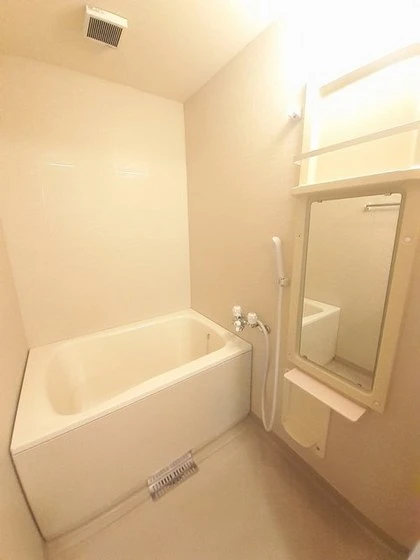 フラワーヒルズ B