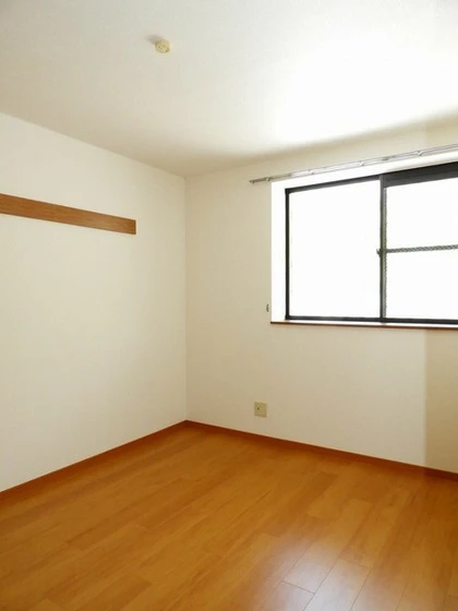 フラワーヒルズ B