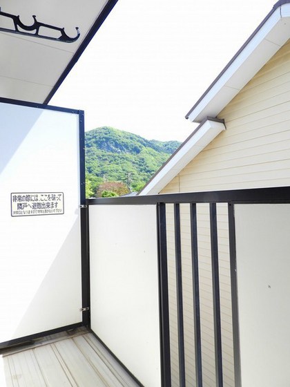 フラワーヒルズ B