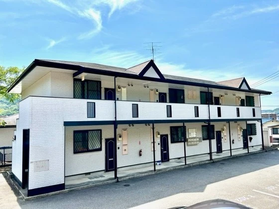 フラワーヒルズ B