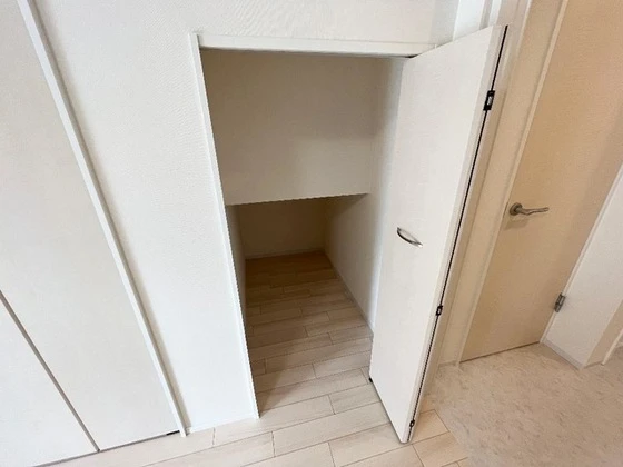 アン・ソン・ドュー